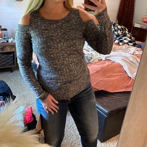 Knitted gray long sleeve